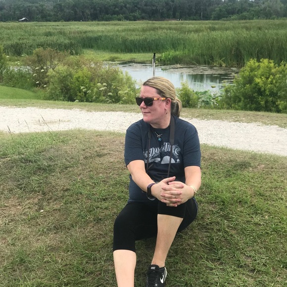 Meet your Posher, Paige gross - Picture 2 of 2